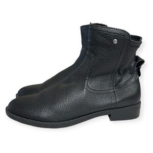 Very Volatile Women’s Booties Size 6.5‎